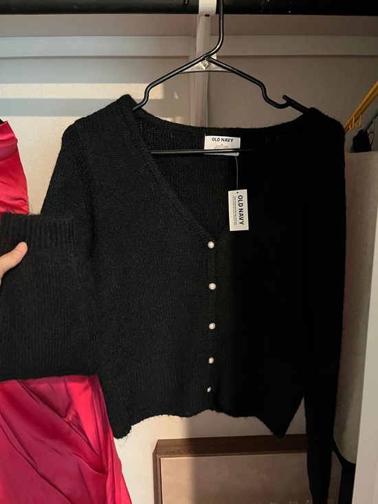 Old Navy Sweaters - Old Navy Black V-Neck Cardigan with Pearl Buttons